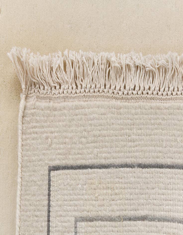 Detail image of  6' 8 x 10'  Hand Knotted Darya Wool Rug