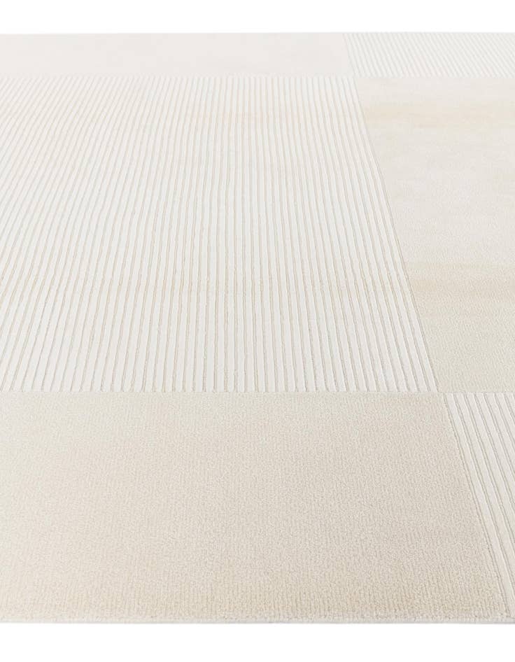 Detail image of  6' 5 x 9' 9  Hand Knotted Darya Wool Rug