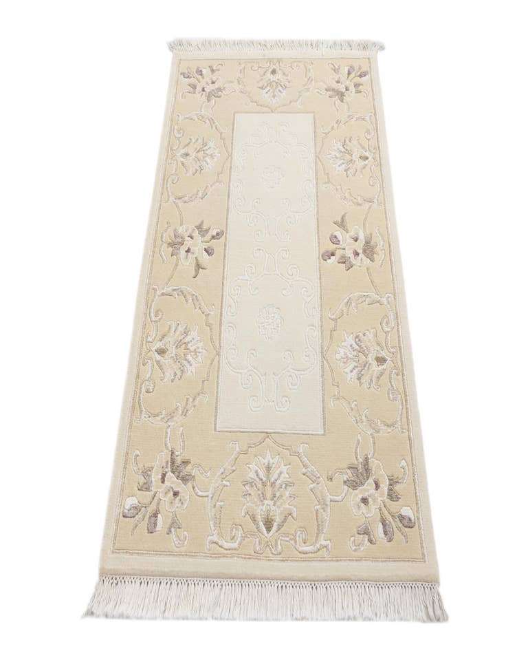 Detail image of  2' 9 x 4' 8  Hand Knotted Darya Wool Rug