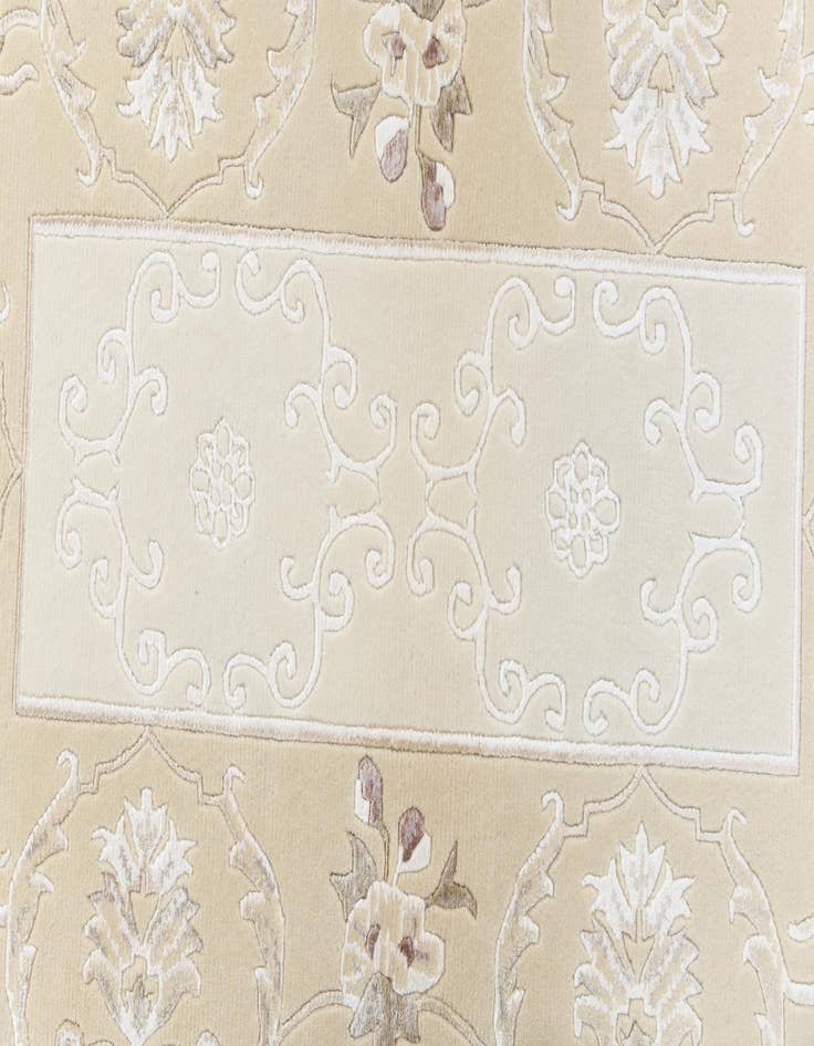 Detail image of  2' 9 x 4' 8  Hand Knotted Darya Wool Rug