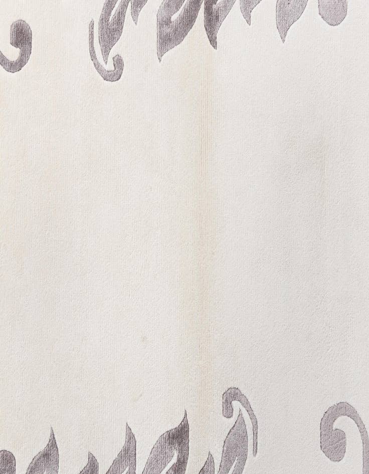 Detail image of  2' 9 x 5'  Hand Knotted Darya Wool Rug