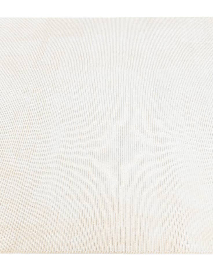 Detail image of  6' 7 x 9' 10  Hand Knotted Darya Wool Rug