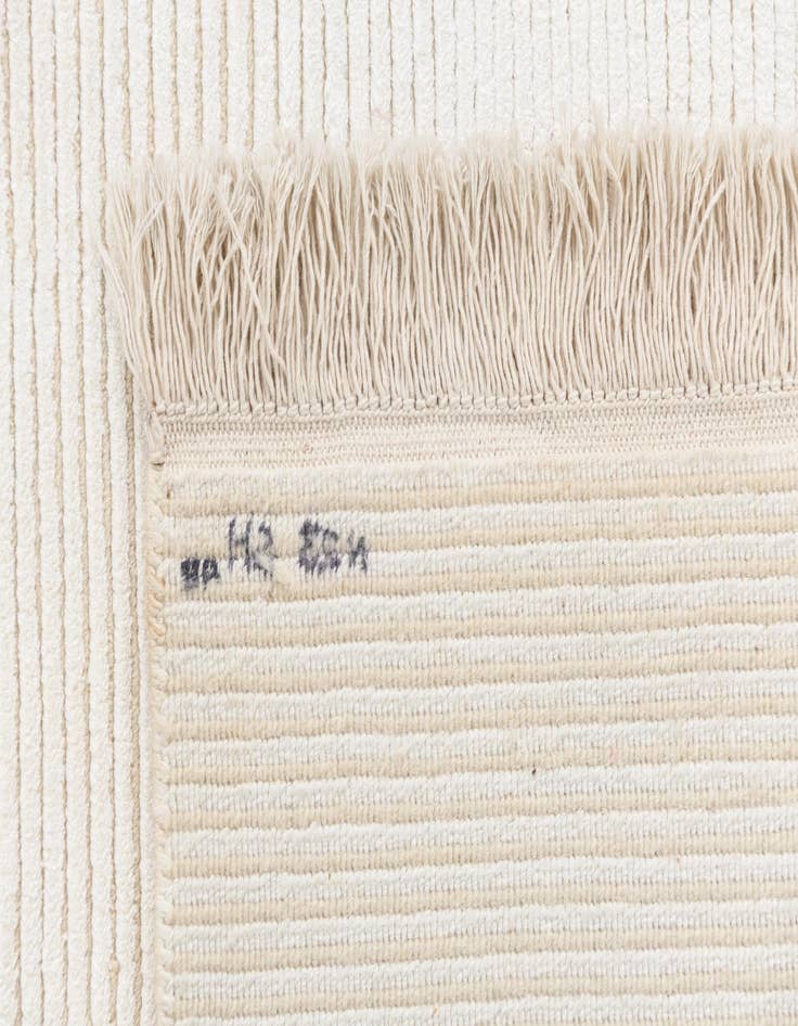 Detail image of  6' 7 x 9' 10  Hand Knotted Darya Wool Rug