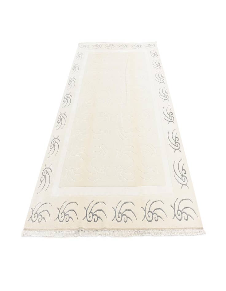 Detail image of  6' 5 x 9' 10  Hand Knotted Darya Wool Rug