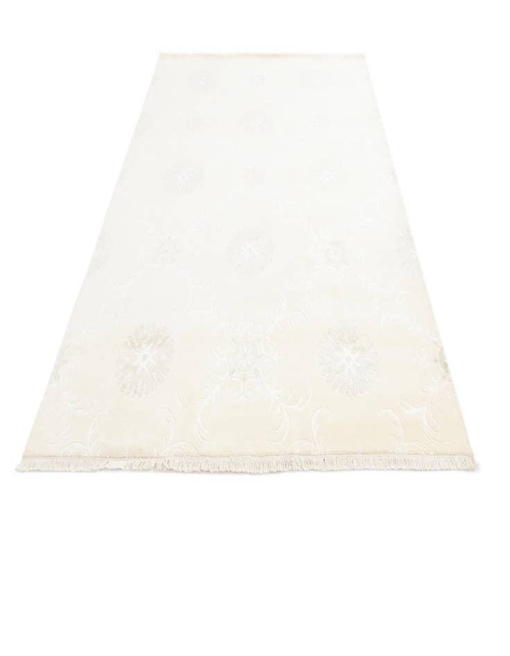 Detail image of  6' 9 x 9' 7  Hand Knotted Darya Wool Rug