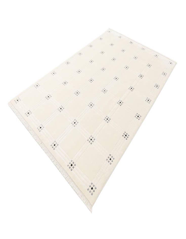 Detail image of  6' 5 x 9' 10  Hand Knotted Darya Wool Rug