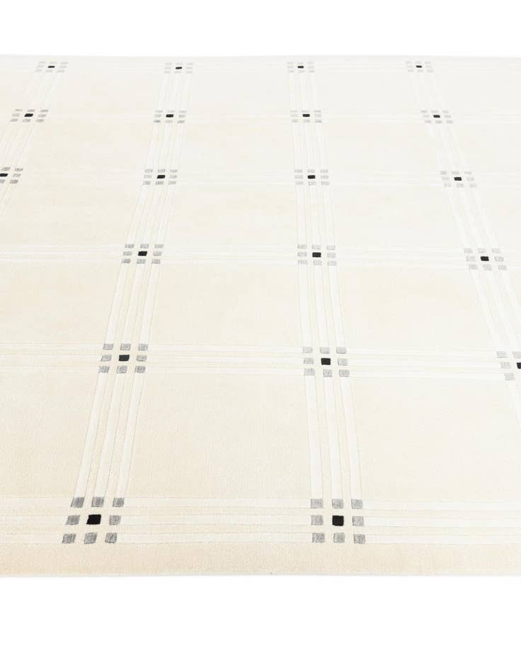 Detail image of  6' 5 x 9' 10  Hand Knotted Darya Wool Rug