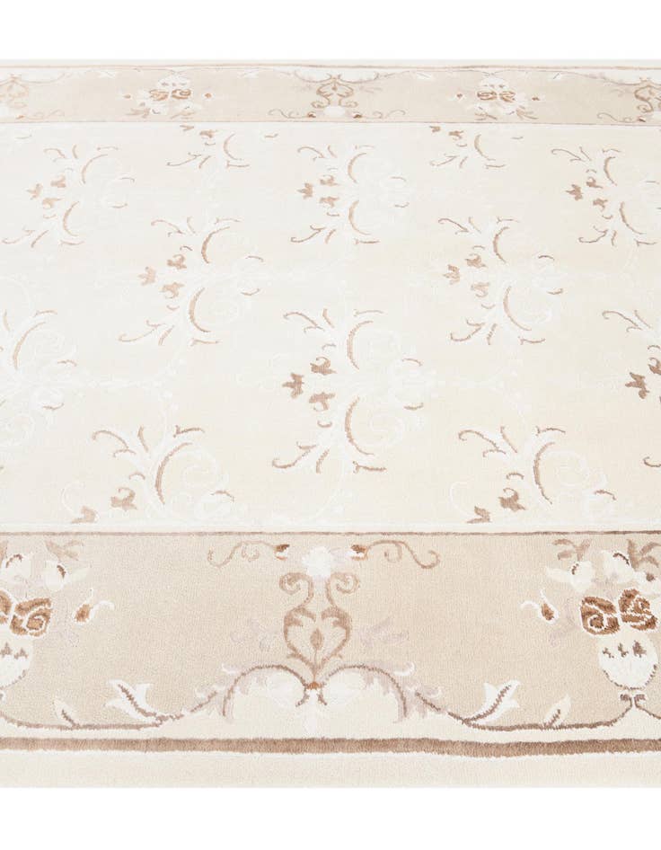 Detail image of  6' 9 x 9' 11  Hand Knotted Darya Wool Rug