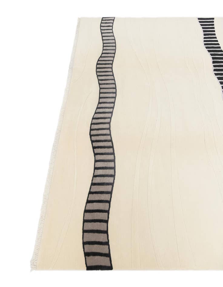 Detail image of  6' 7 x 9' 5  Hand Knotted Darya Wool Rug