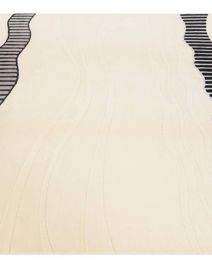 Detail image of  6' 7 x 9' 5  Hand Knotted Darya Wool Rug