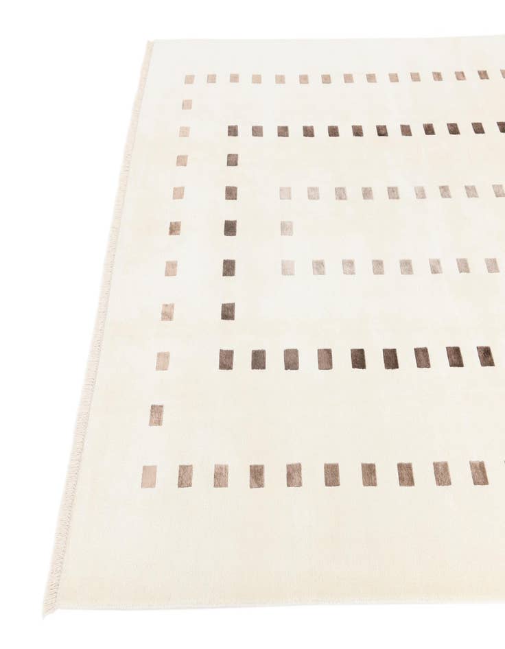 Detail image of  6' 7 x 9' 6  Hand Knotted Darya Wool Rug