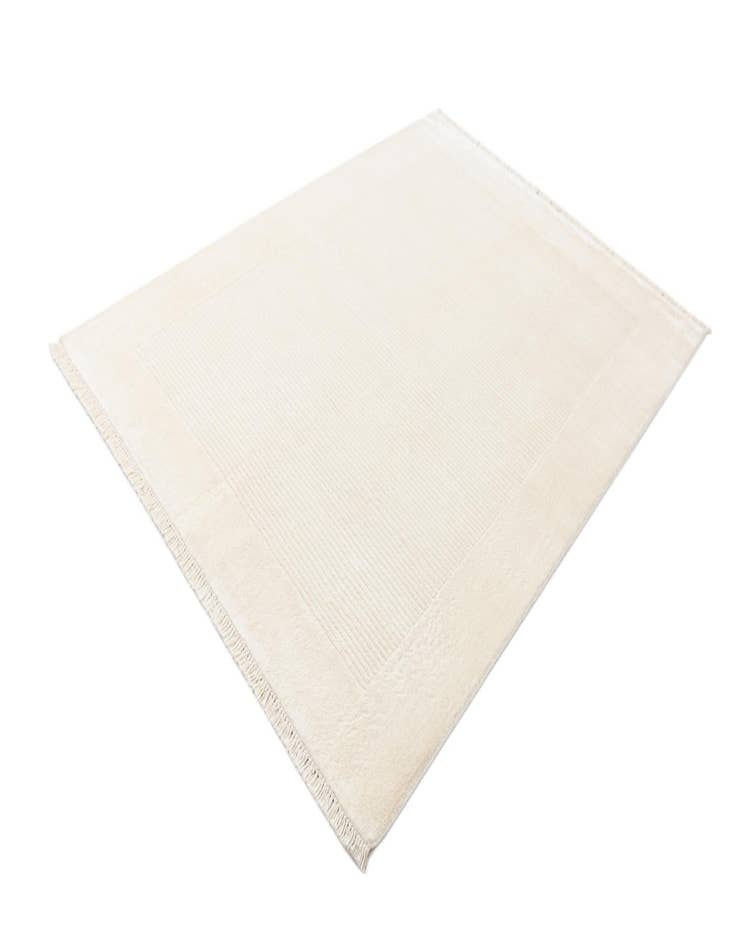 Detail image of  4' 10 x 6' 7  Hand Knotted Darya Wool Rug