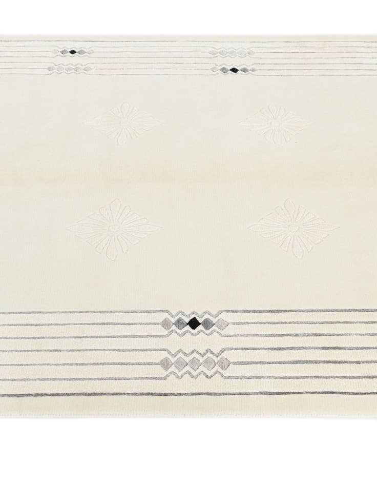 Detail image of  4' 7 x 6' 7  Hand Knotted Darya Wool Rug