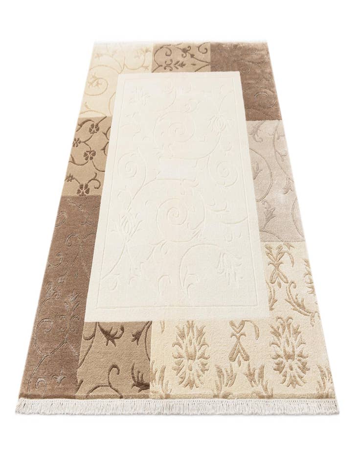 Detail image of  4' 7 x 6' 8  Hand Knotted Darya Wool Rug