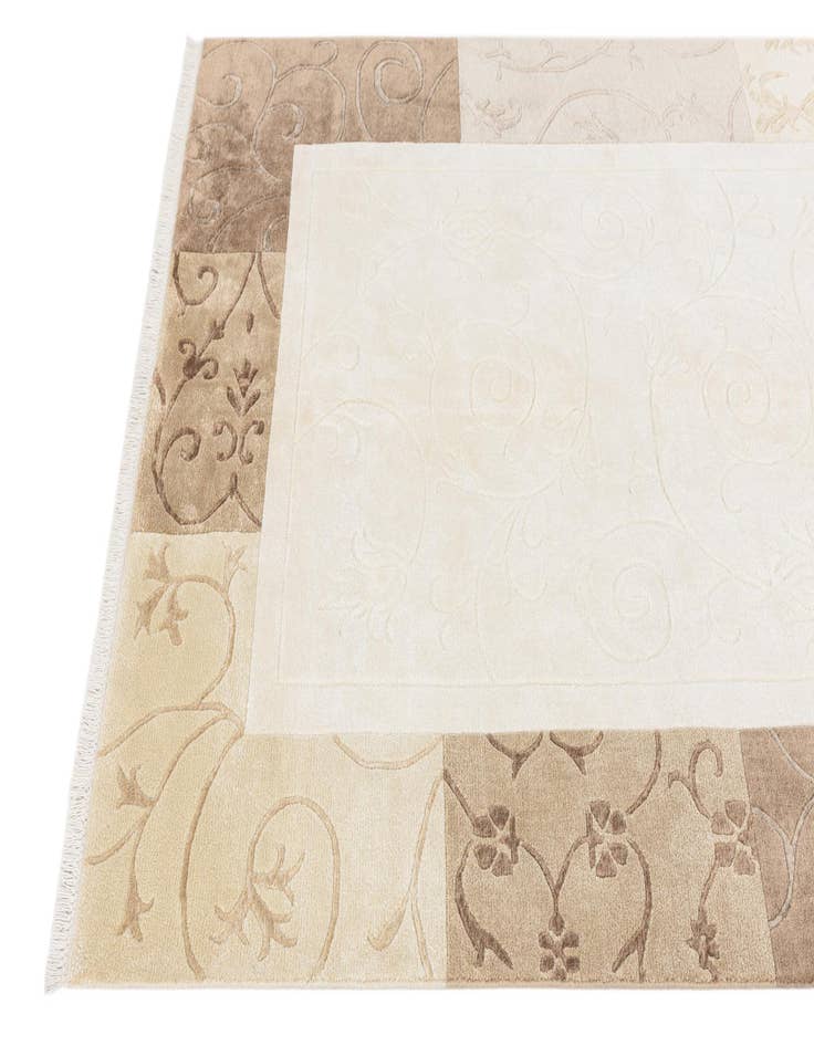 Detail image of  4' 7 x 6' 8  Hand Knotted Darya Wool Rug