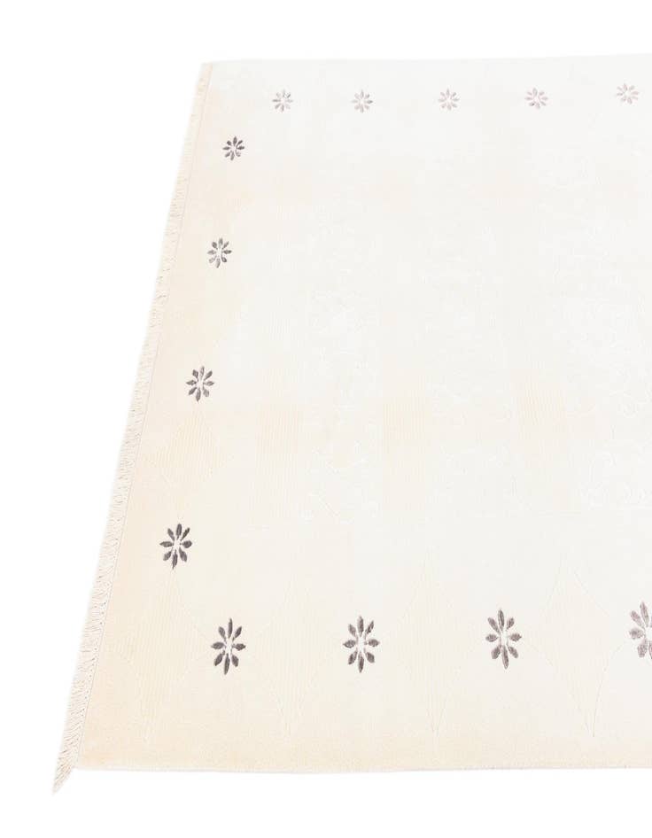 Detail image of  5' 7 x 8'  Hand Knotted Darya Wool Rug