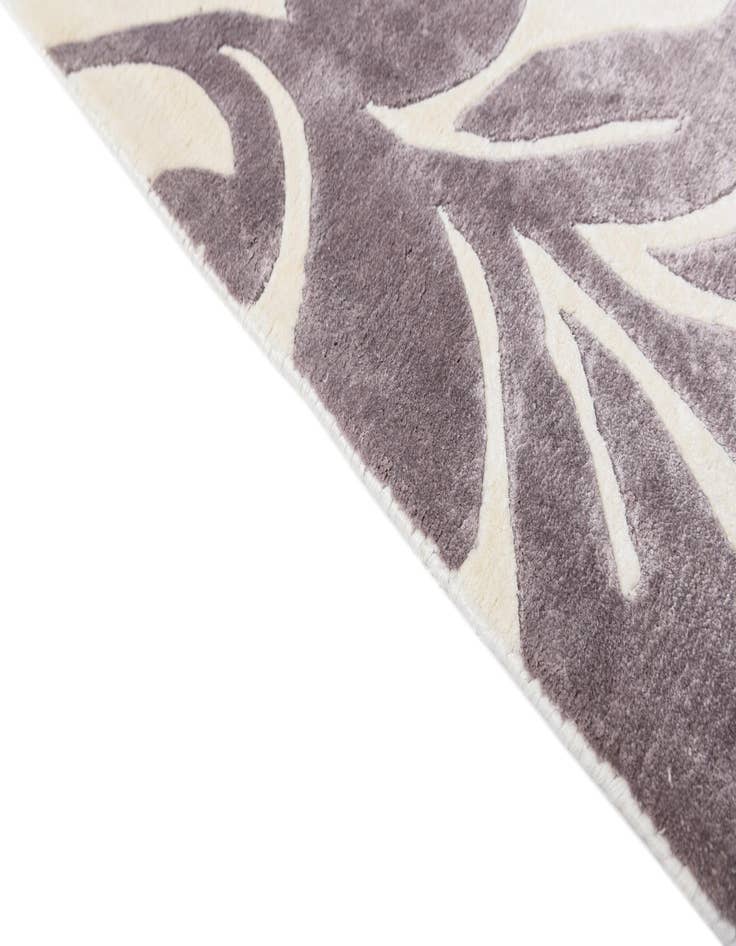 Detail image of  5' 9 x 8'  Hand Knotted Darya Wool Rug