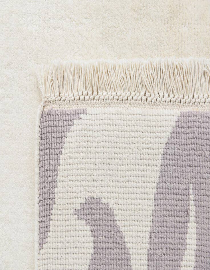 Detail image of  5' 9 x 8'  Hand Knotted Darya Wool Rug