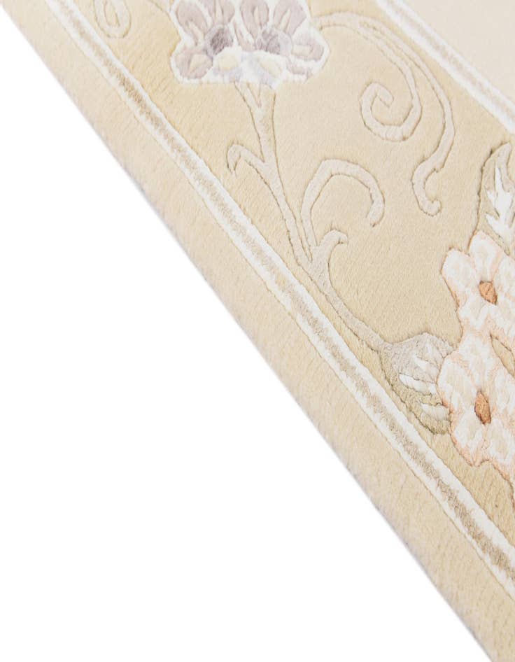 Detail image of  2' 8 x 4' 5  Hand Knotted Darya Wool Rug