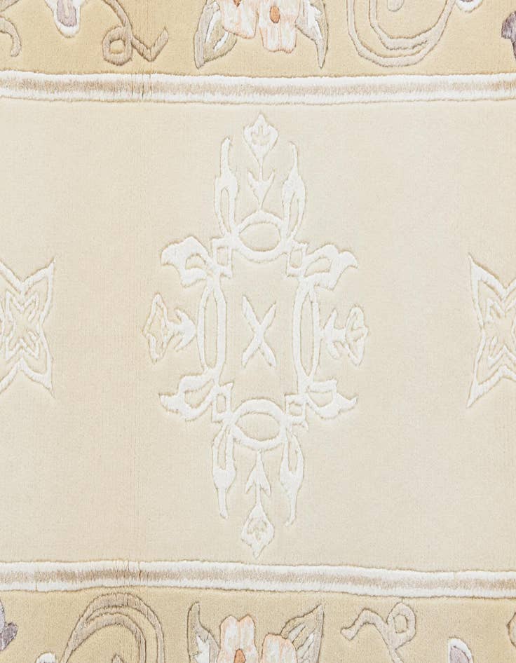 Detail image of  2' 8 x 4' 5  Hand Knotted Darya Wool Rug