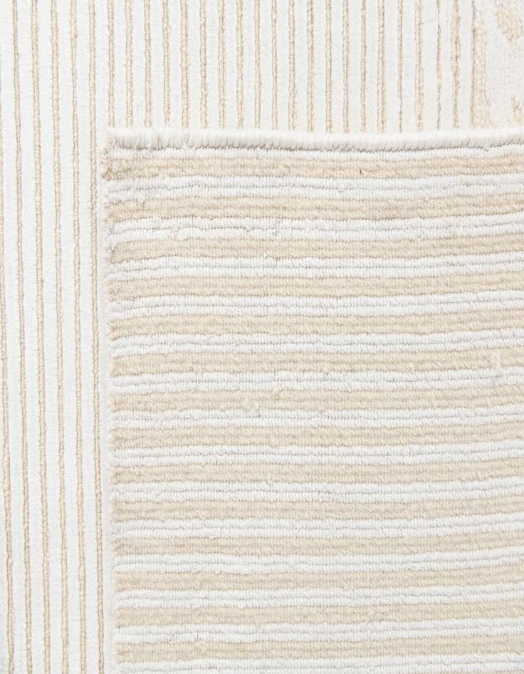 Detail image of  5' 9 x 8'  Hand Knotted Darya Wool Rug