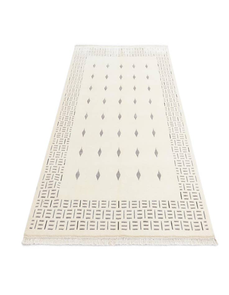 Detail image of  5' 7 x 8'  Hand Knotted Darya Wool Rug