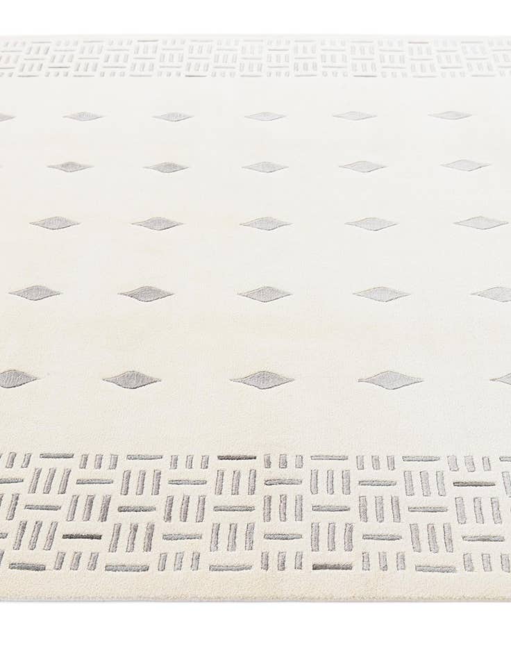 Detail image of  5' 7 x 8'  Hand Knotted Darya Wool Rug