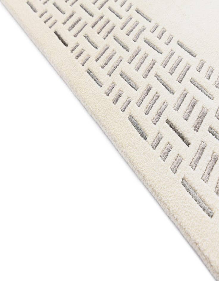 Detail image of  5' 7 x 8'  Hand Knotted Darya Wool Rug