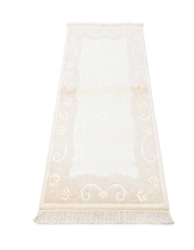 Detail image of  2' 8 x 5'  Hand Knotted Darya Wool Rug