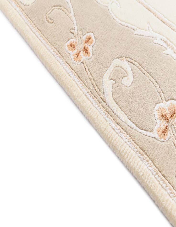 Detail image of  2' 8 x 5'  Hand Knotted Darya Wool Rug