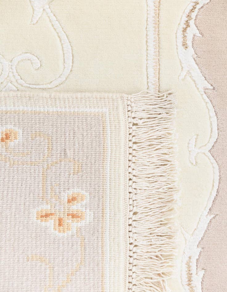 Detail image of  2' 8 x 5'  Hand Knotted Darya Wool Rug