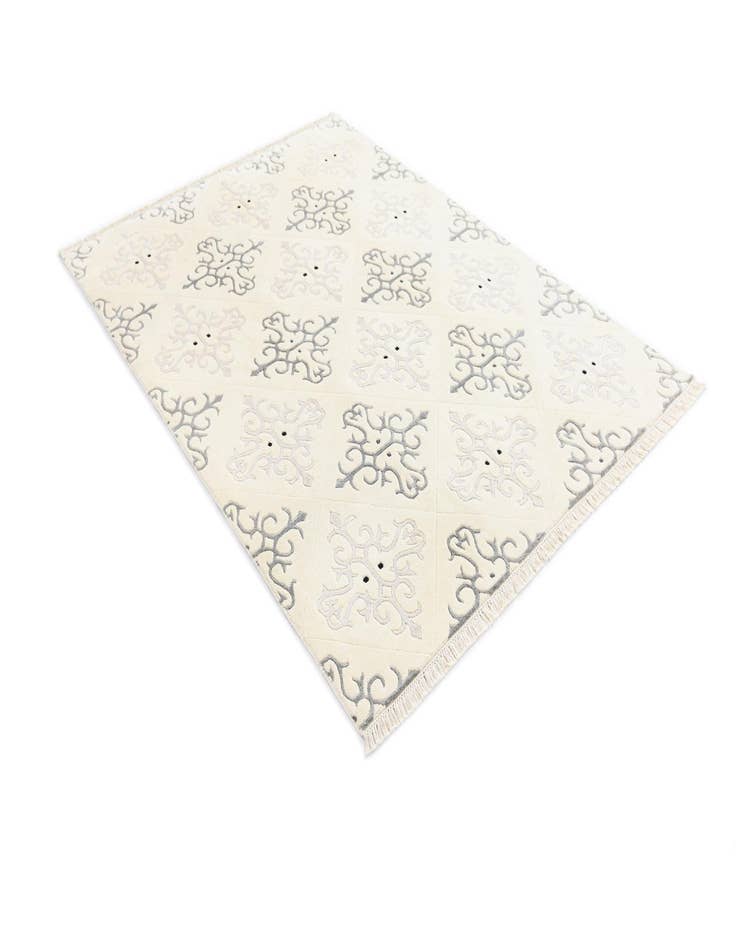 Detail image of  5' x 6' 10  Hand Knotted Darya Rug