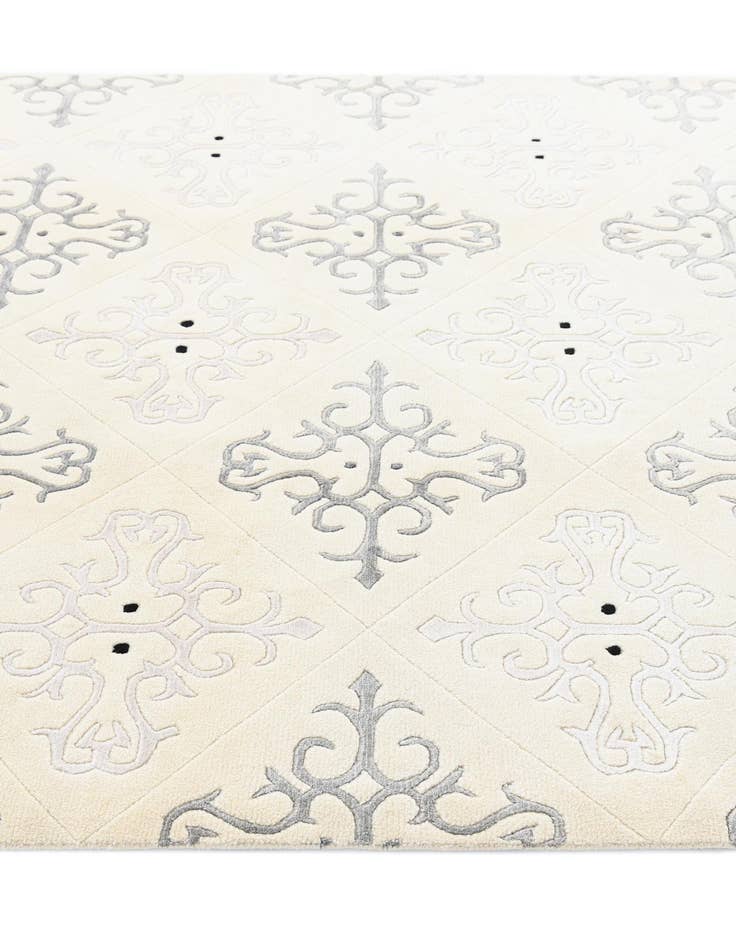 Detail image of  5' x 6' 10  Hand Knotted Darya Rug