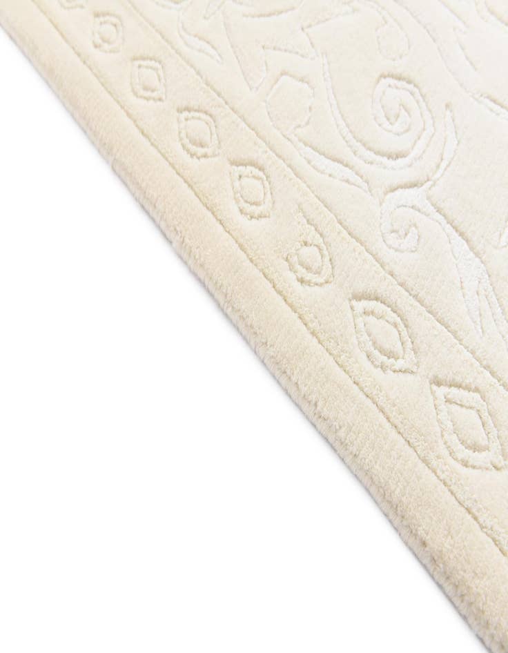 Detail image of  4' 11 x 6' 9  Hand Knotted Darya Wool Rug