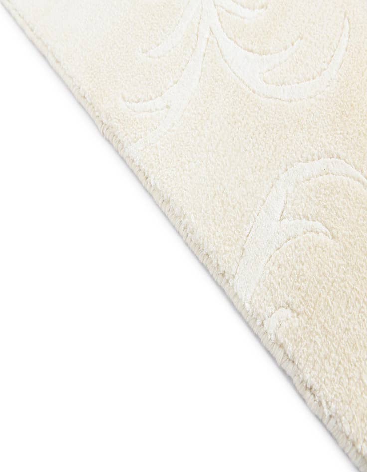 Detail image of  5' 6 x 8'  Hand Knotted Darya Wool Rug