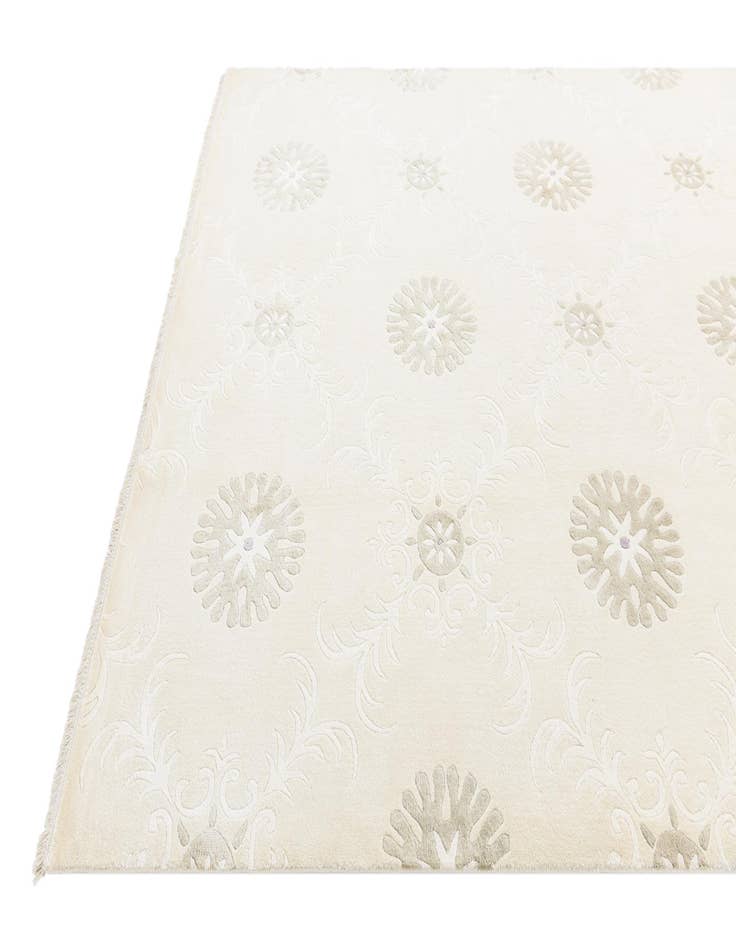 Detail image of  6' 11 x 9' 6  Hand Knotted Darya Wool Rug