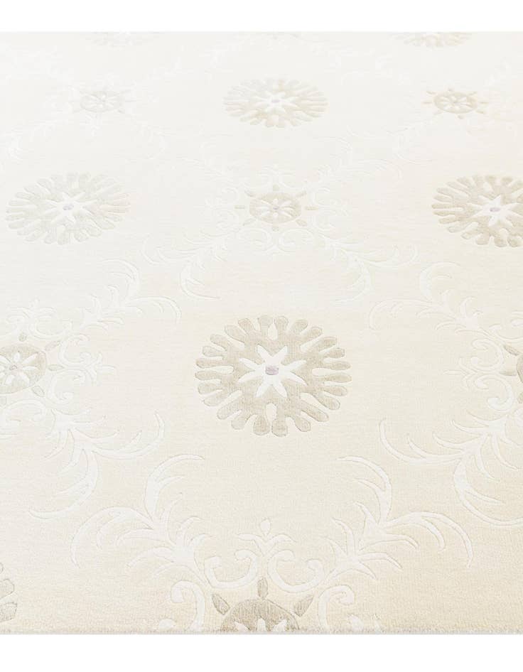 Detail image of  6' 11 x 9' 6  Hand Knotted Darya Wool Rug