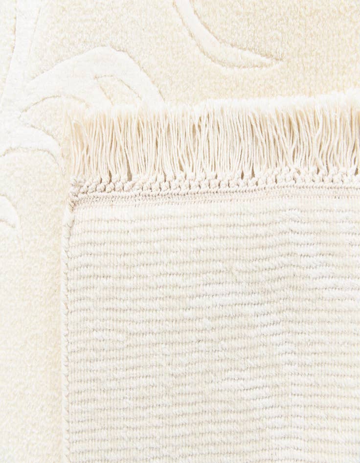 Detail image of  6' 11 x 9' 6  Hand Knotted Darya Wool Rug