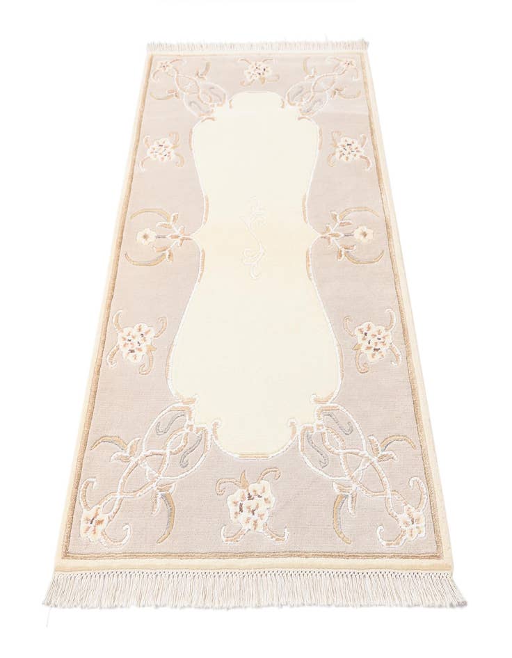 Detail image of  2' 9 x 5'  Hand Knotted Darya Rug