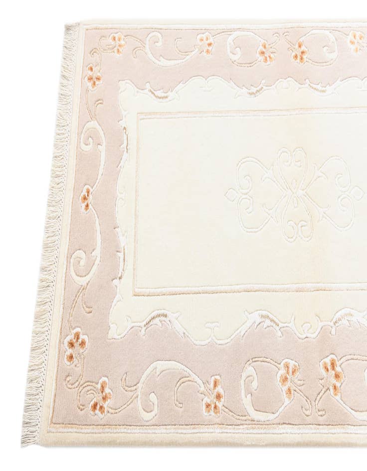 Detail image of  2' 9 x 4' 11  Hand Knotted Darya Wool Rug