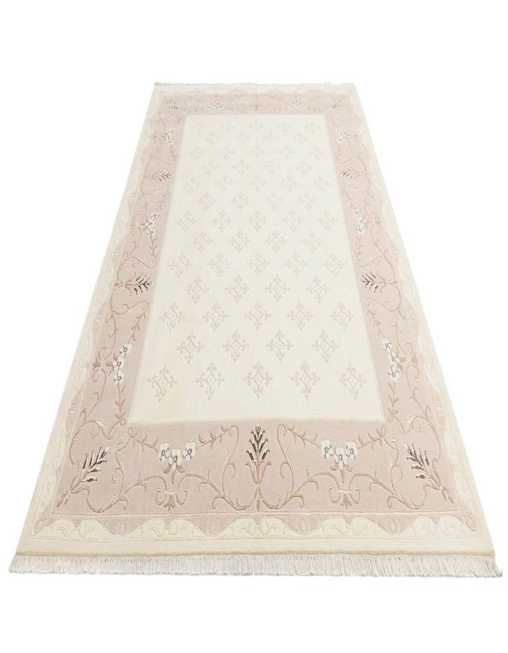 Detail image of  8' 4 x 11' 4  Hand Knotted Darya Rug