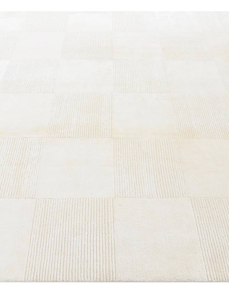 Detail image of  6' 7 x 9' 7  Hand Knotted Darya Wool Rug