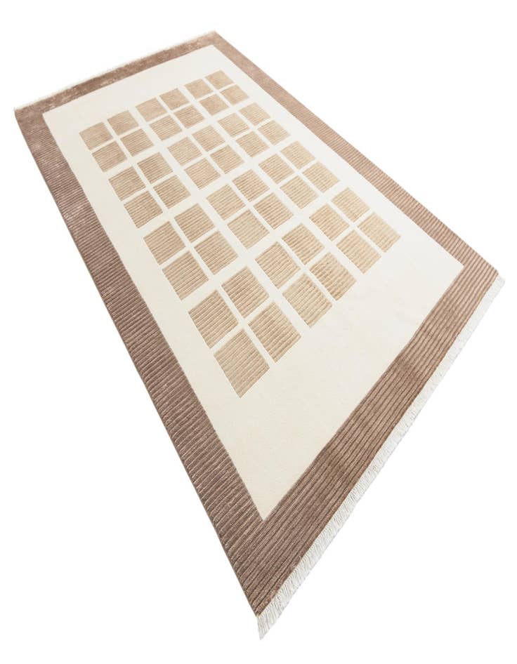 Detail image of  6' 7 x 9' 10  Hand Knotted Darya Wool Rug