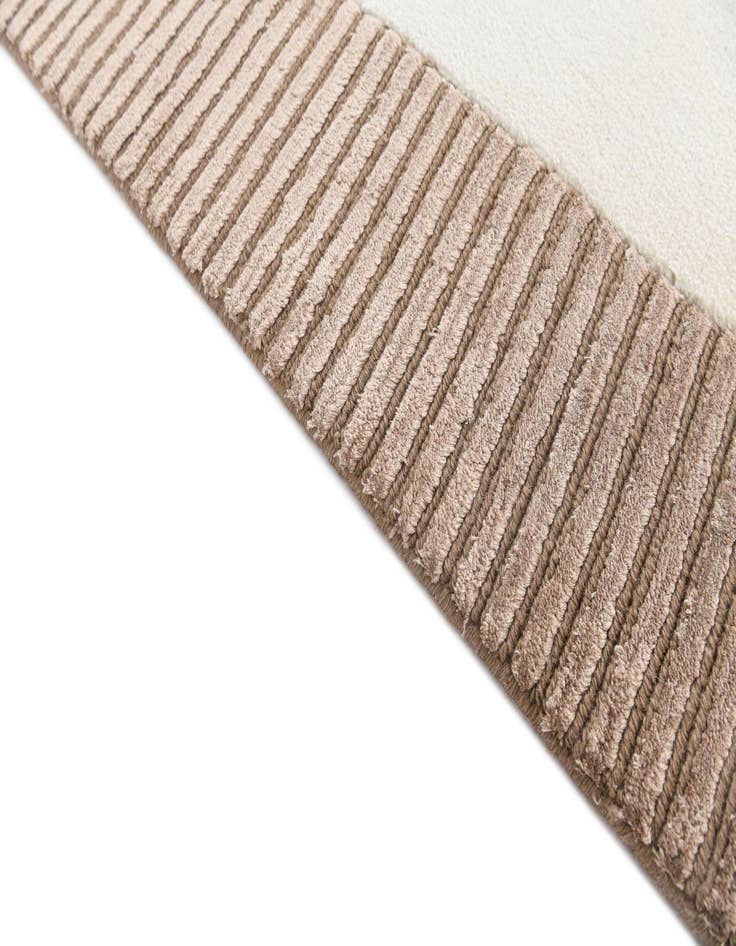 Detail image of  6' 7 x 9' 10  Hand Knotted Darya Wool Rug