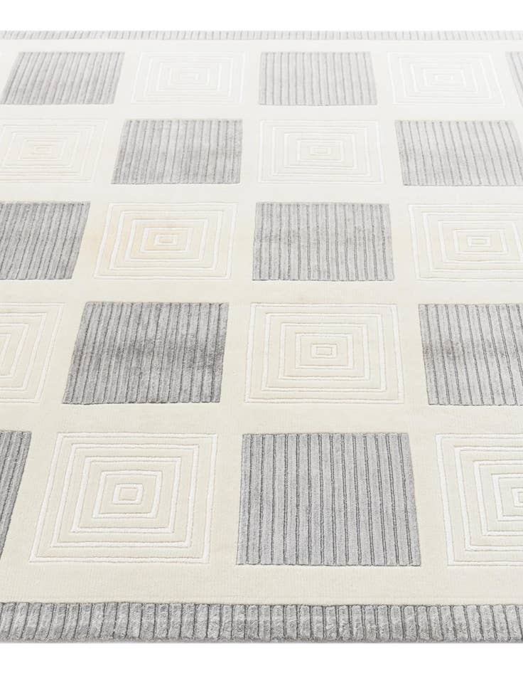 Detail image of  5' 6 x 7' 9  Hand Knotted Darya Wool Rug