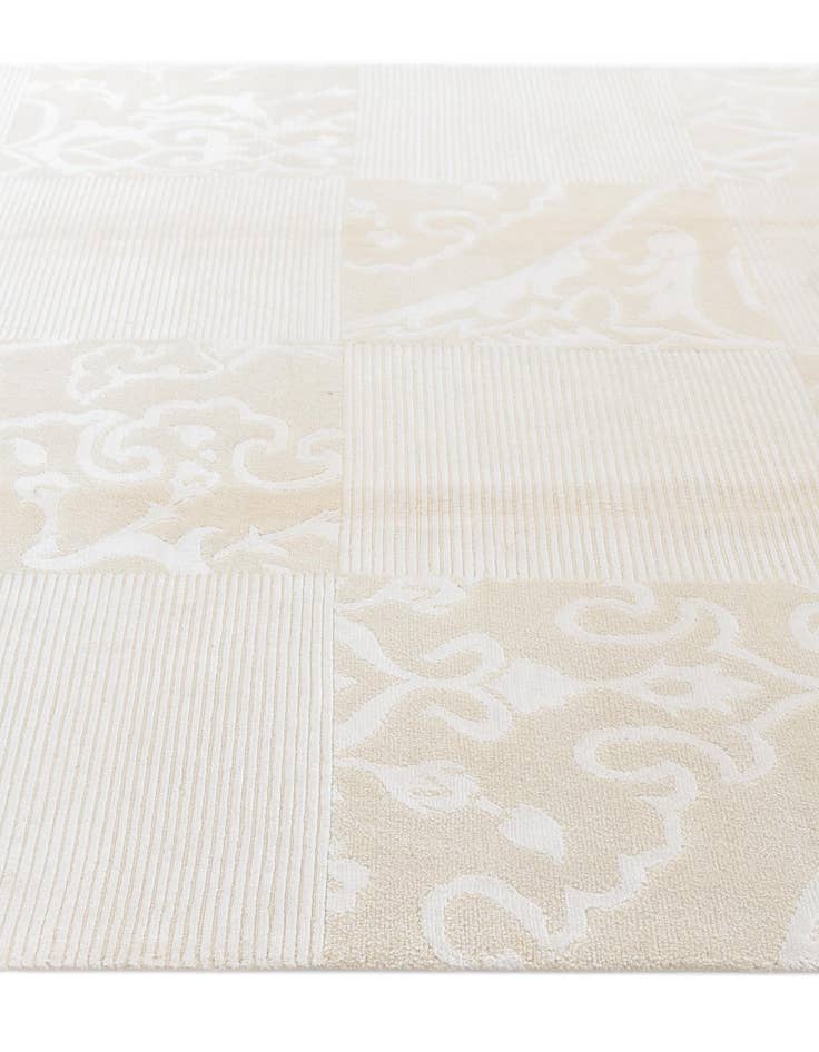 Detail image of  5' 7 x 8' 2  Hand Knotted Darya Wool Rug