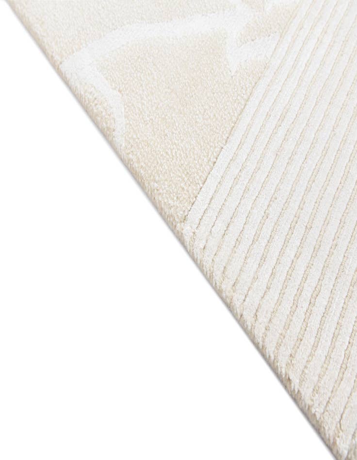 Detail image of  5' 7 x 8' 2  Hand Knotted Darya Wool Rug