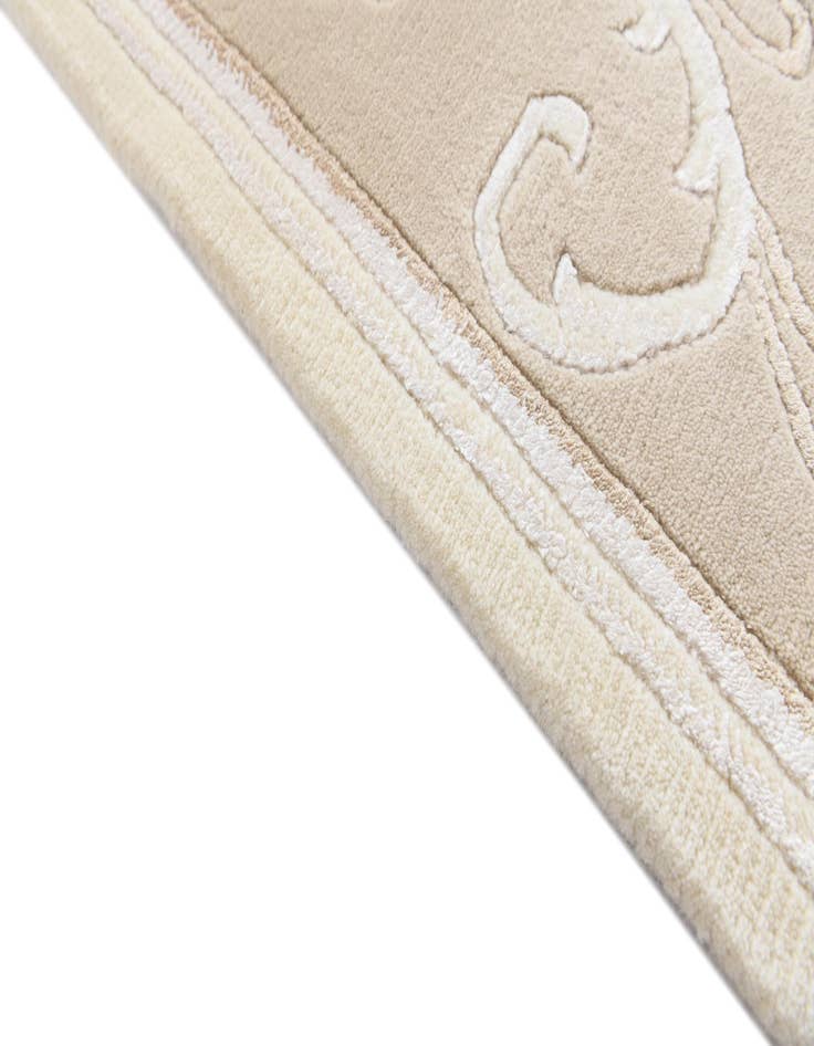 Detail image of  5' 7 x 8' 2  Hand Knotted Darya Rug