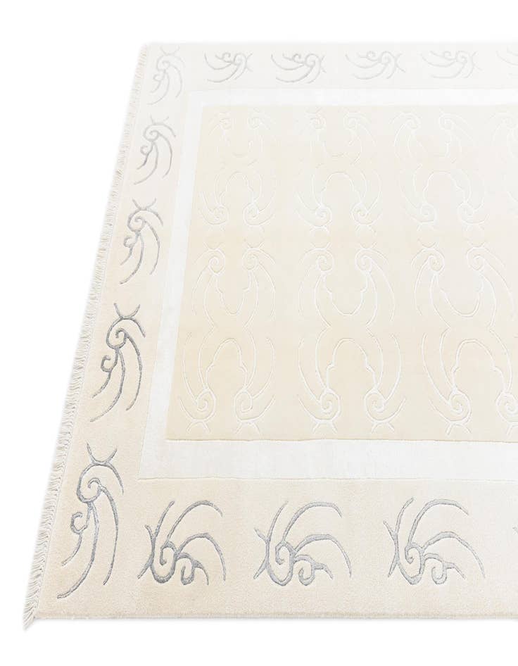 Detail image of  5' 6 x 7' 10  Hand Knotted Darya Rug