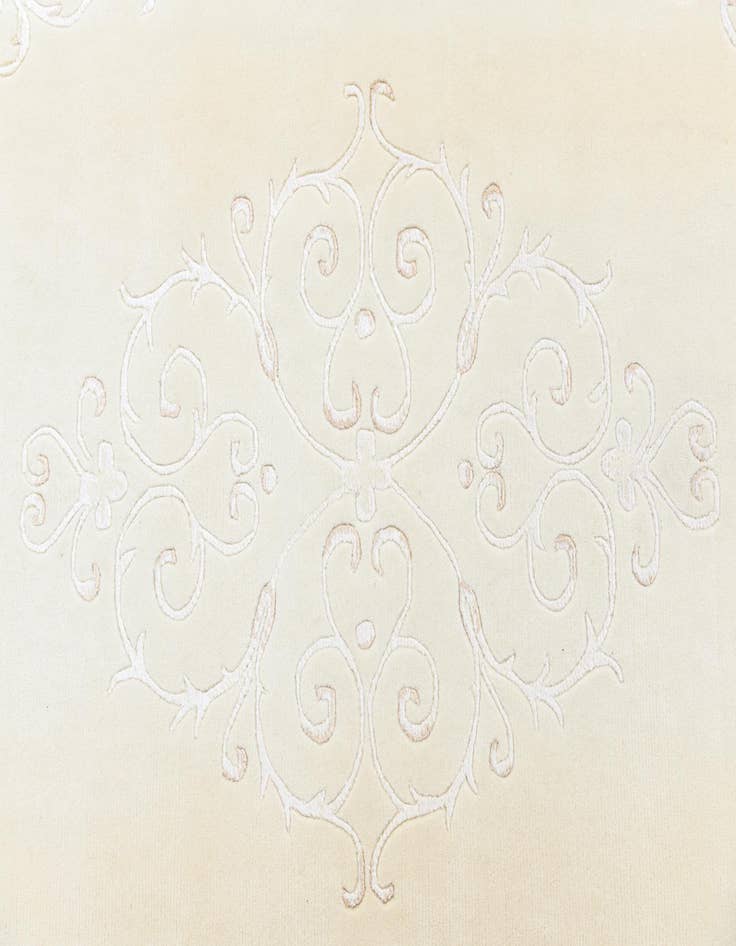 Detail image of  5' 7 x 7' 10  Hand Knotted Darya Rug